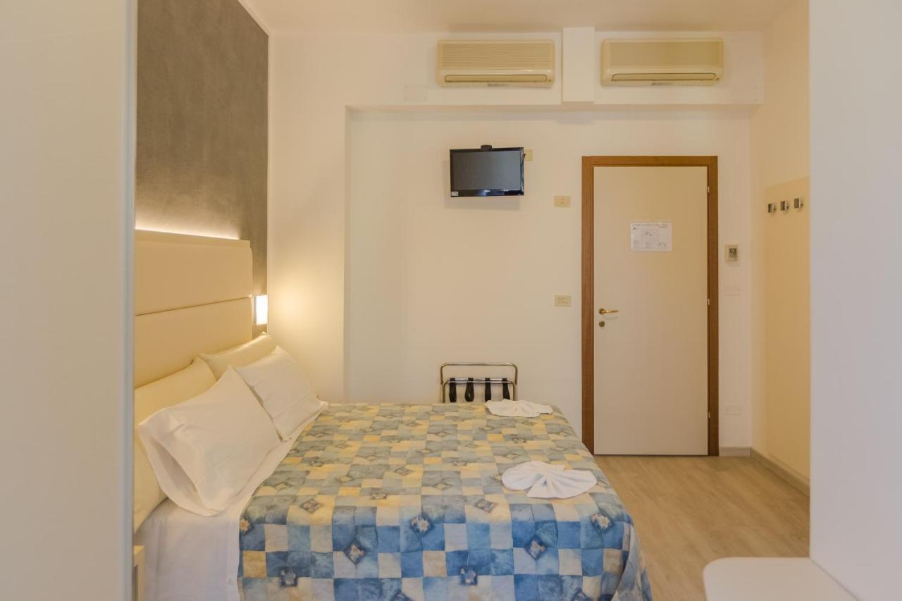 Hotel Bremen Rimini Extérieur photo