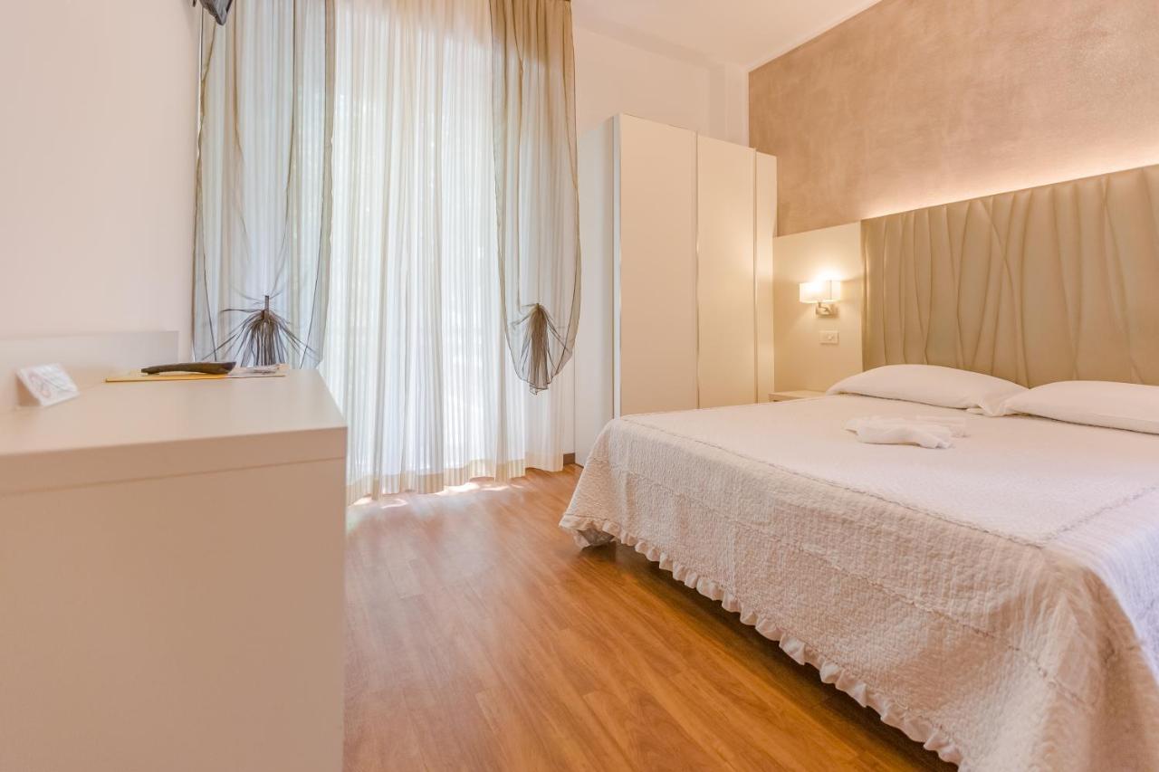 Hotel Bremen Rimini Extérieur photo